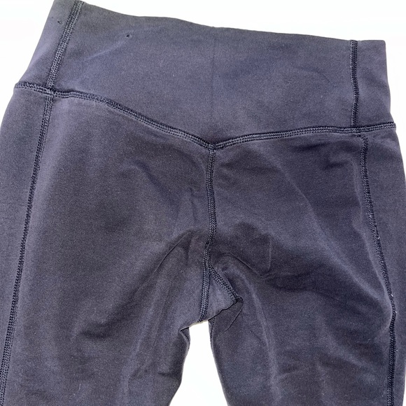 Mid-rise Nike Capris in Black - Picture 6 of 6